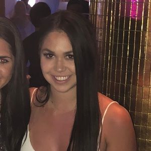 Meet your Posher, Naomi